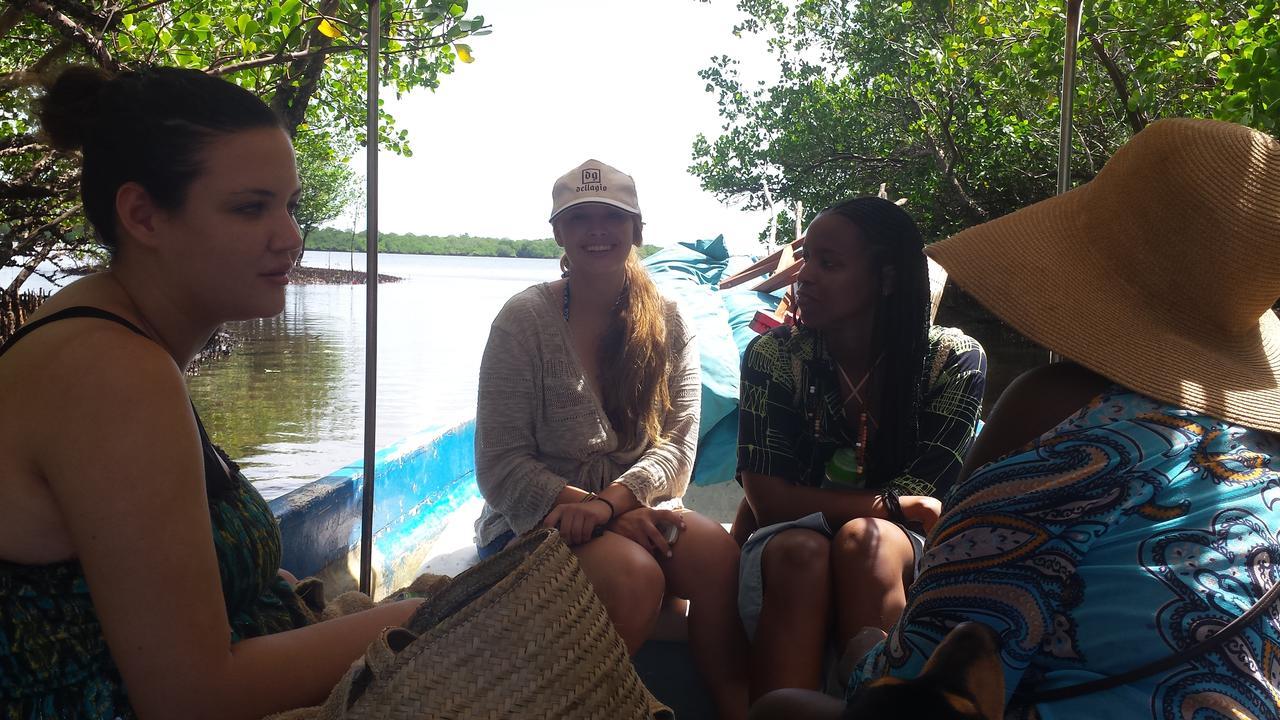 Mikoko Cove Ecolodge Funzi Екстериор снимка